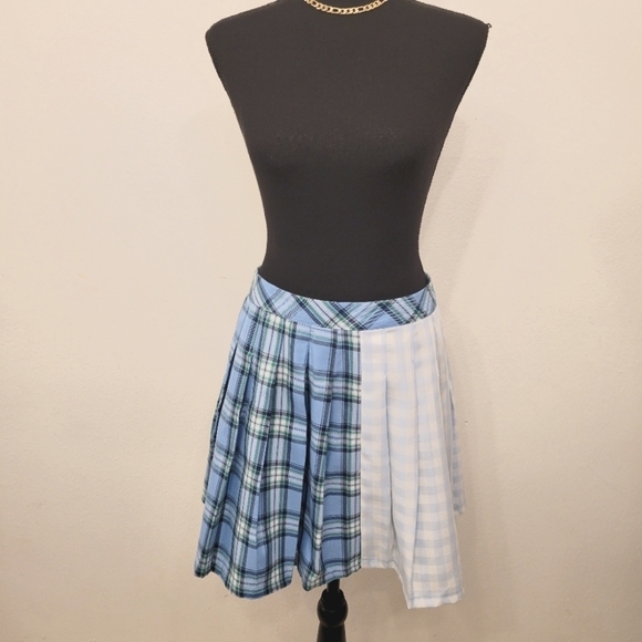 Forever 21+ Reworked Plaid Mini Skirt, NWT, Size 0X - Picture 2 of 12